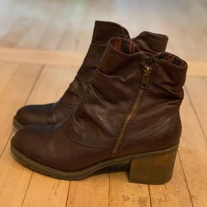 Baretraps brown Booties EUC worm once or twice